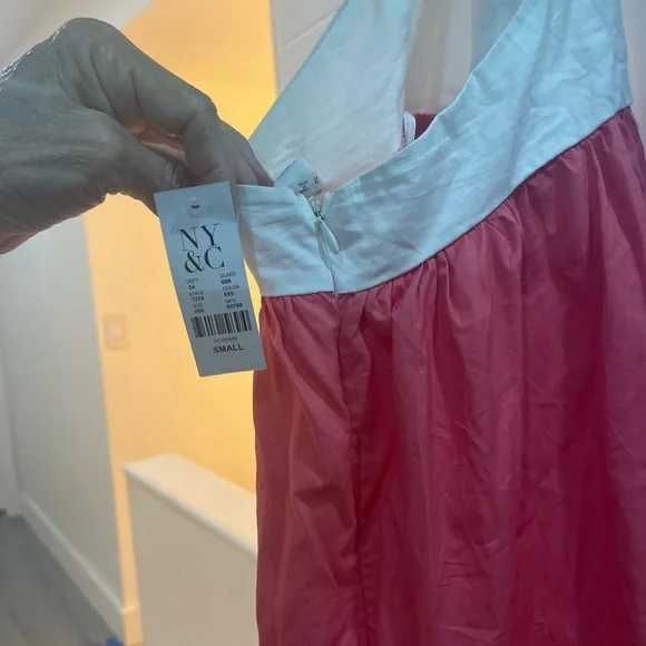 New NYC Size Small it’s a halter dress - Picture 3 of 3